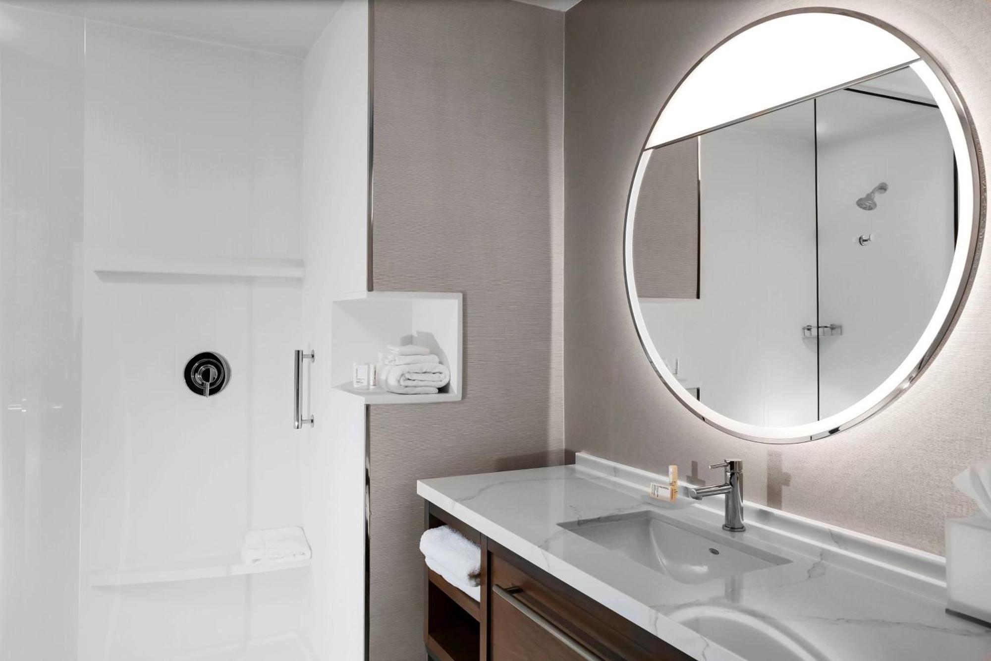 Courtyard By Marriott Thomasville Downtown エクステリア 写真