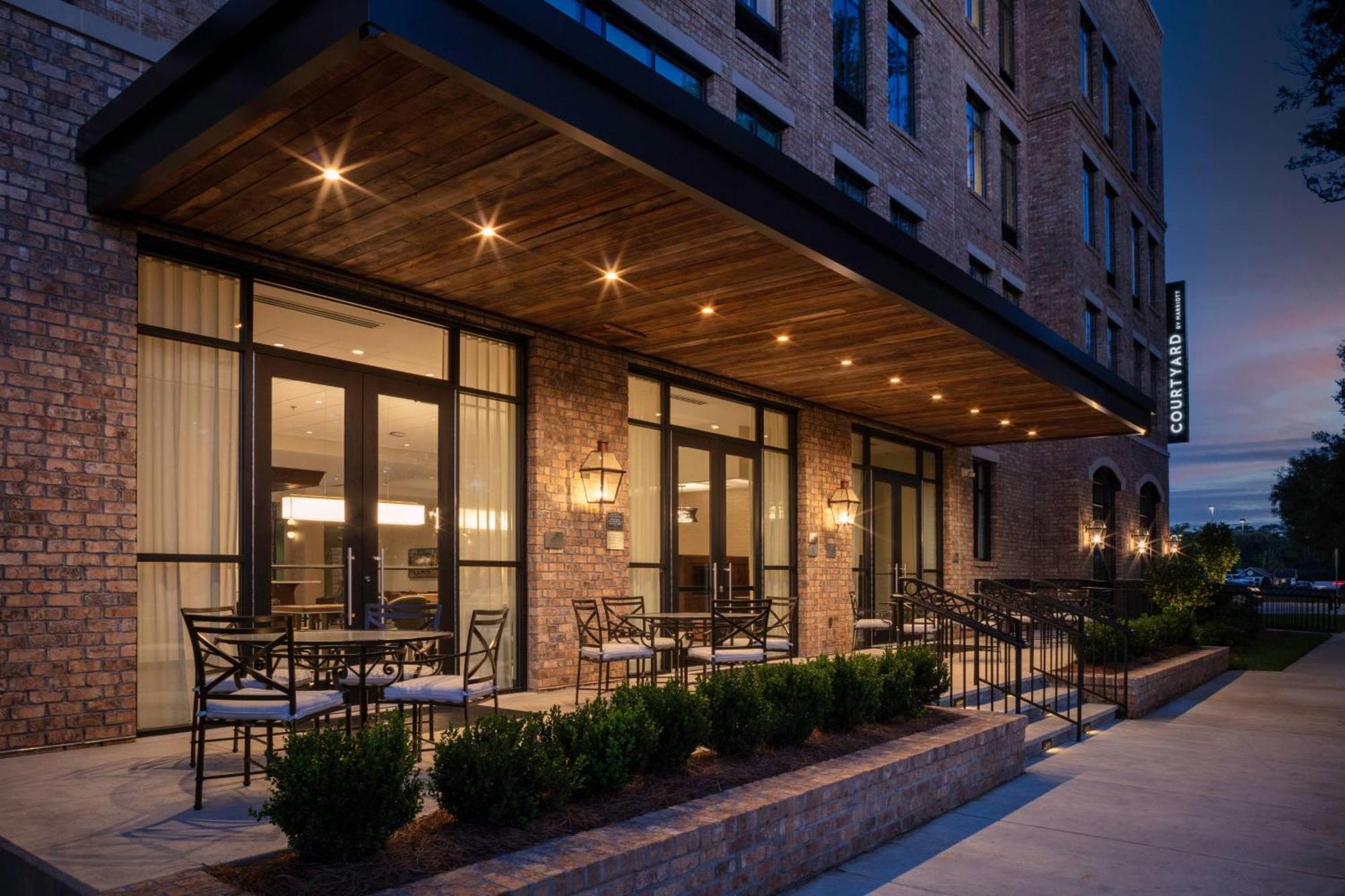 Courtyard By Marriott Thomasville Downtown エクステリア 写真